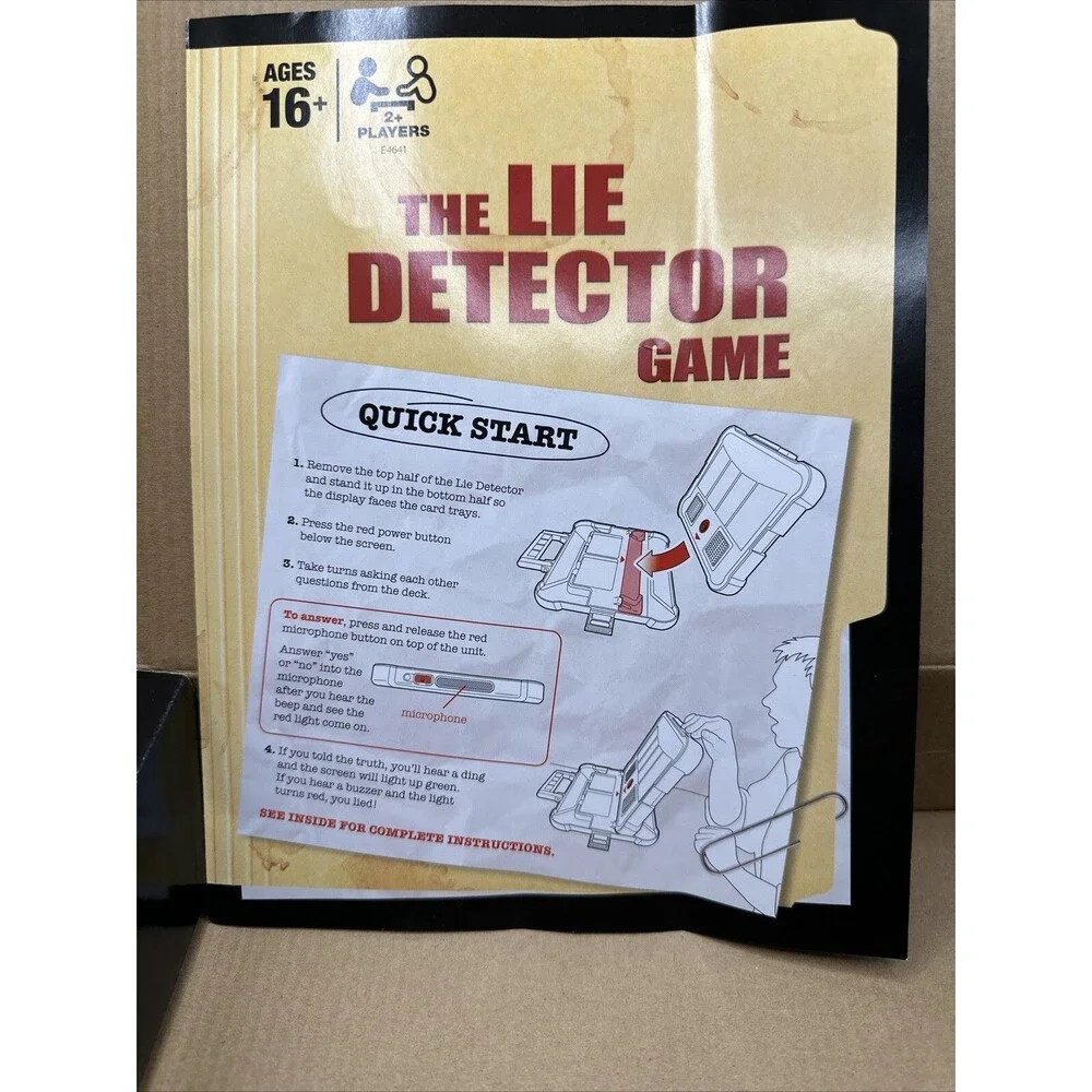 2018 Hasbro 'The Lie Detector Game' in Original Box